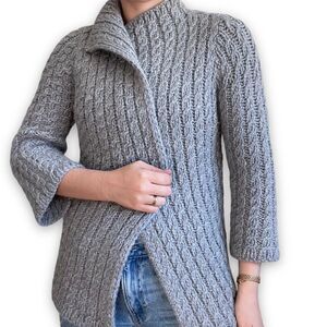 Hand Knit Womens Light Gray Chunky Cable Knit 100% Alpaca Ultra Soft Cardigan